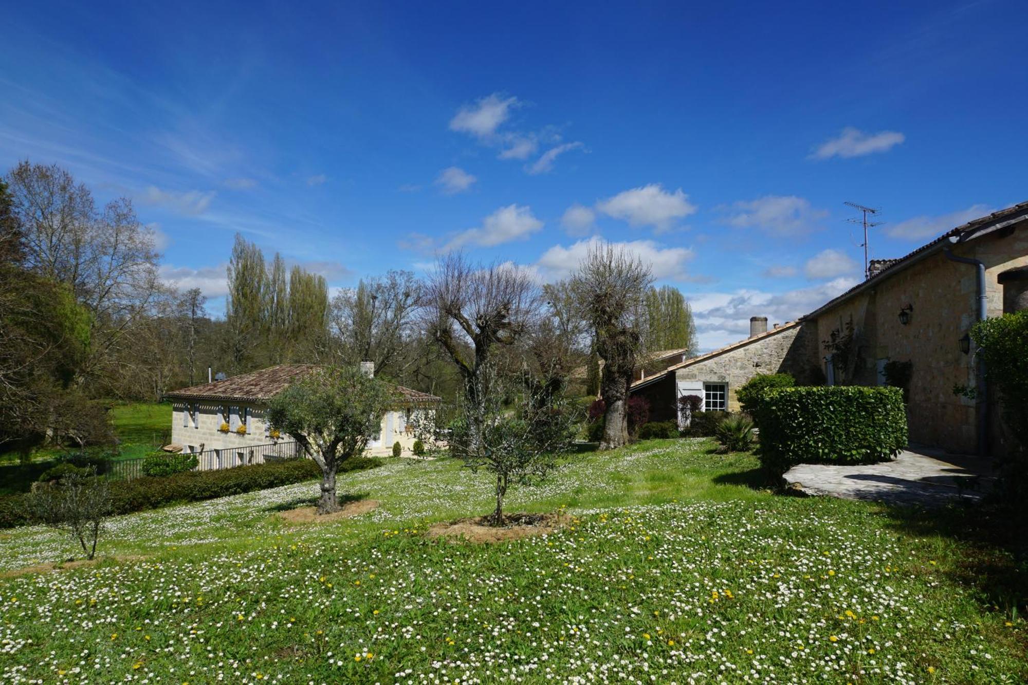 Moulin Notre Dame Hotel Saint-Genes-de-Castillon Luaran gambar